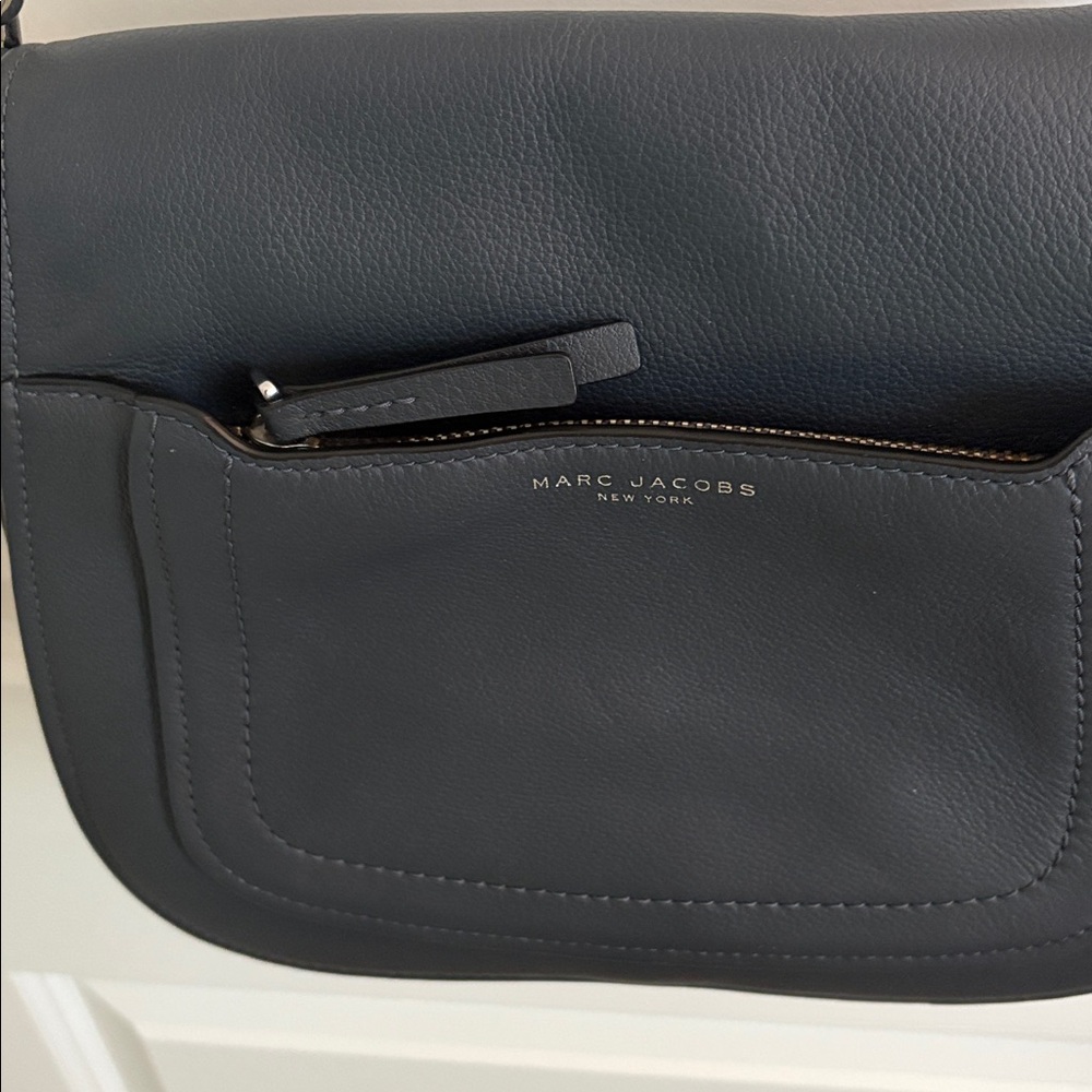 Marc Jacobs Crossbody Bag (EUC) - Picture 8 of 8